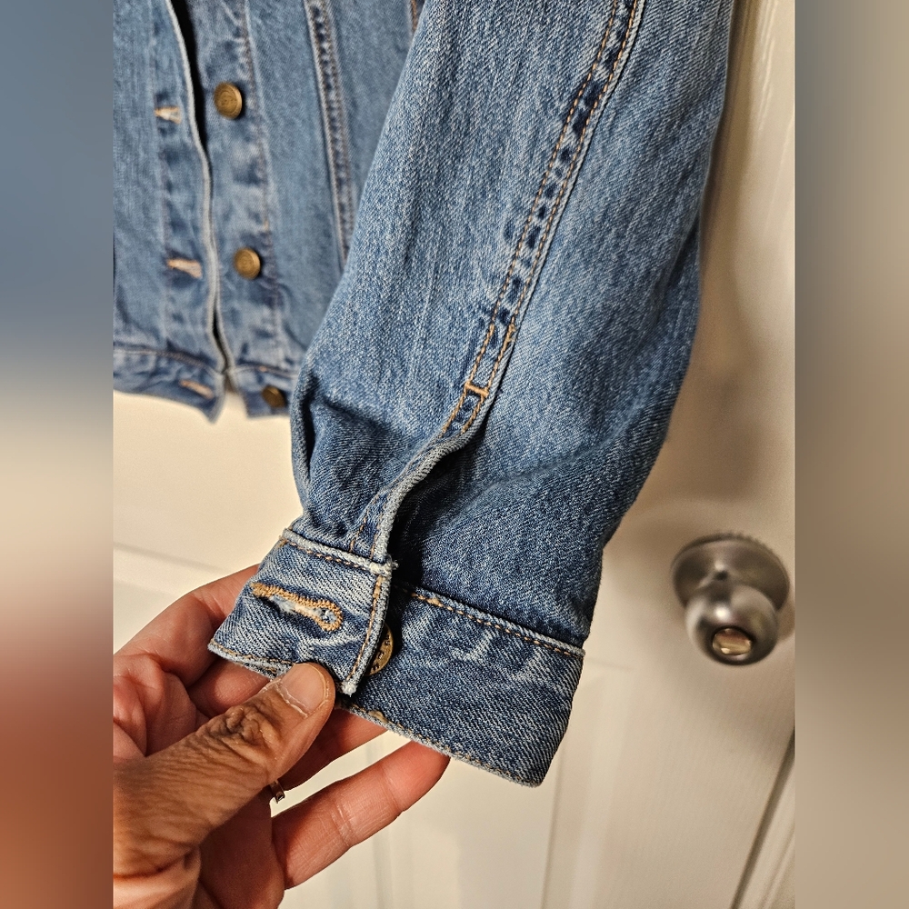 Loft Women's Jean Jacket small Size - Picture 7 of 16